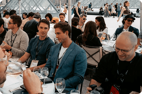 Journalists in conversation at the media lunch